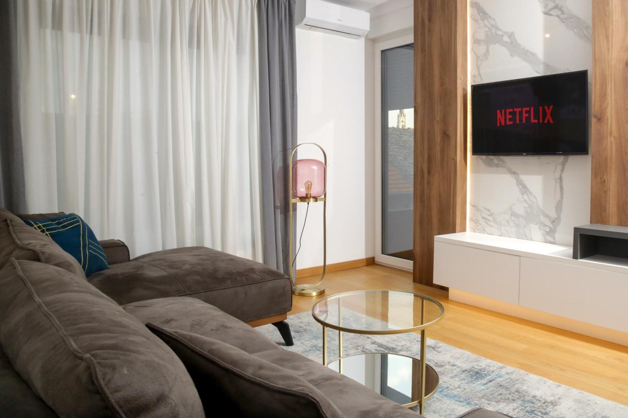 Supernova Royal Residence Novi Sad Luaran gambar
